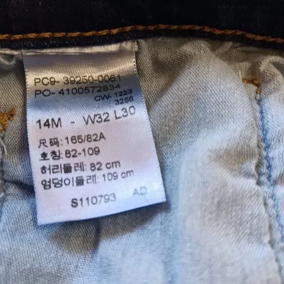 Levi's 511 Slim Fit Dark Wash W32 L30 (SZ 14)  Rise Mid Jeans 5-Pocket - Picture 9 of 9